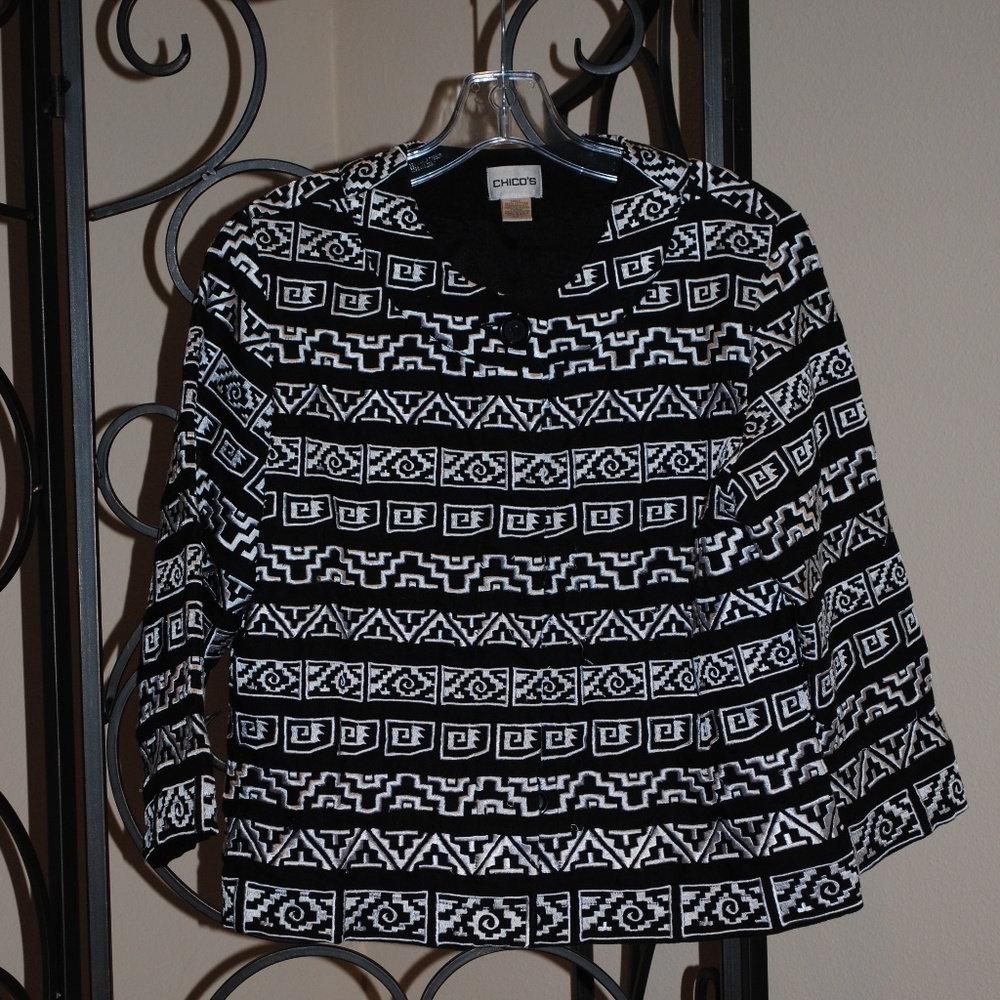 Chico's black and white patterned jacket